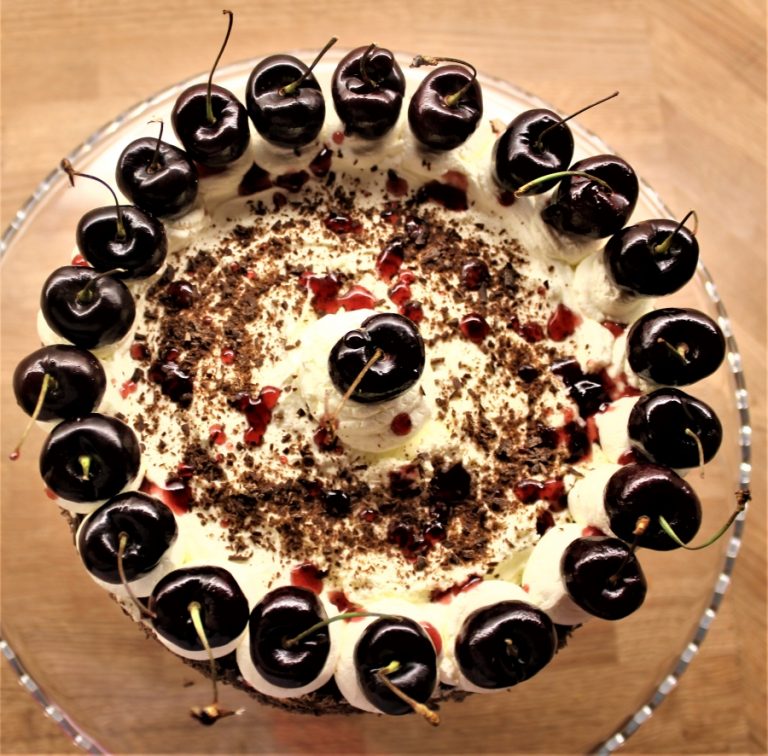 Read more about the article RECIPE: RETRO GLUTEN-FREE BLACK FOREST GATEAU