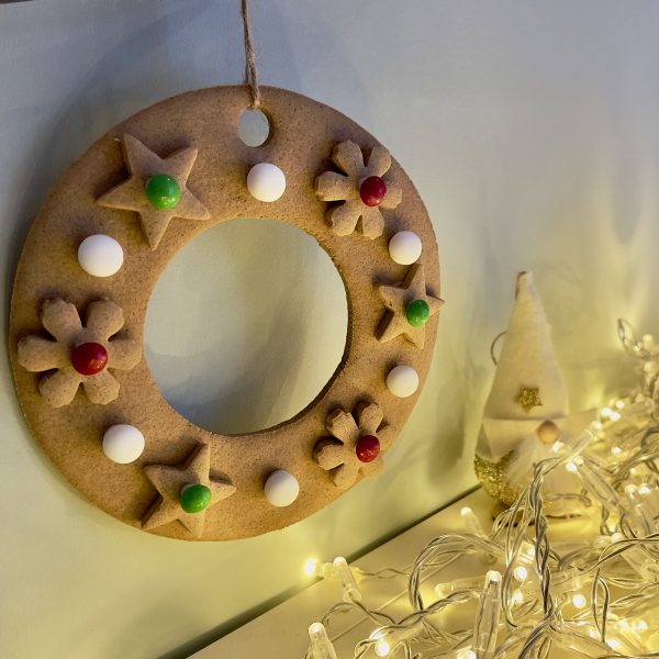 GLUTEN-FREE GINGERBREAD CHRISTMAS WREATH KIT